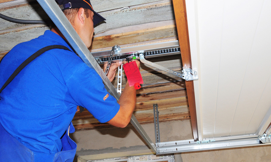 Lift Master Opener Installer Milwaukee Wisconsin